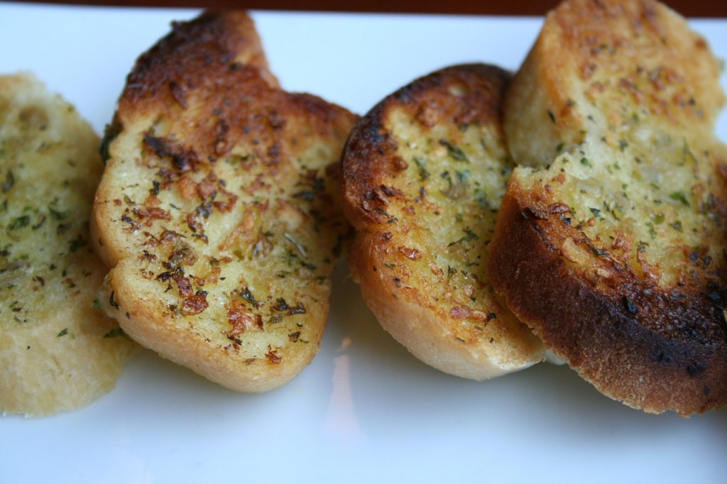 Can You Reheat Garlic Bread