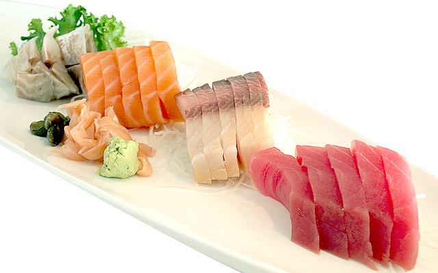 How Long to Freeze Fish for Sushi